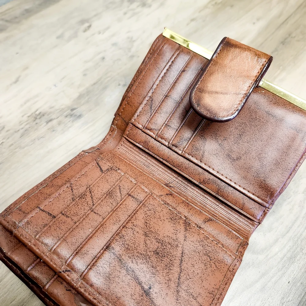 “Genuine Leather Wallet Top Grain Cowhide Brown Marble Kiss Lock Vintage Style”